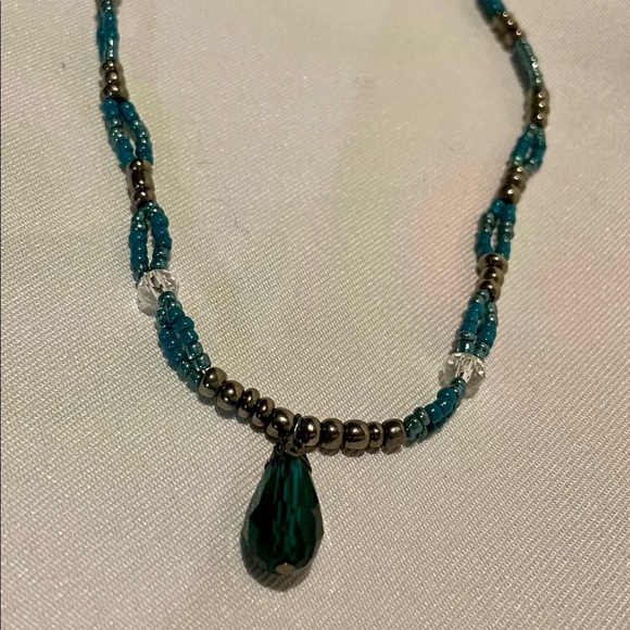 Hand-beaded, handmade necklace w/ faux turquoise crystal drop centre - Picture 3 of 4